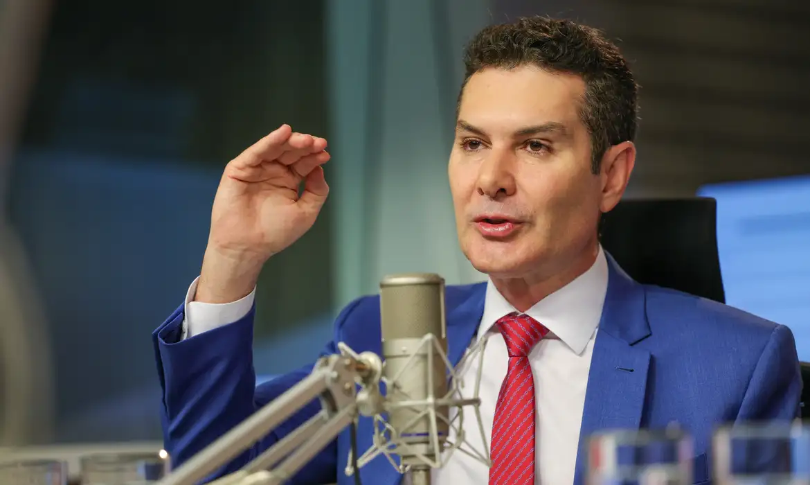 Governo federal destina R$ 4 bilhões para modernização de trens em Recife