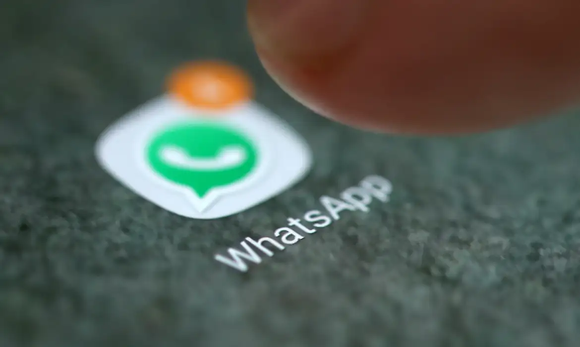 Queda na discussão política no WhatsApp entre brasileiros, aponta pesquisa