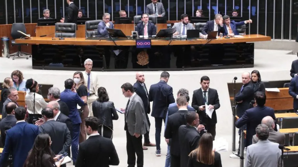 Câmara aprova regulamentação da reforma tributária com 330 votos a favor