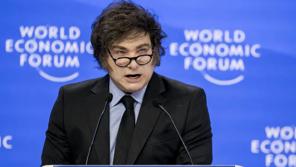 Inflação na Argentina sobe pelo terceiro mês consecutivo, desafio para Milei