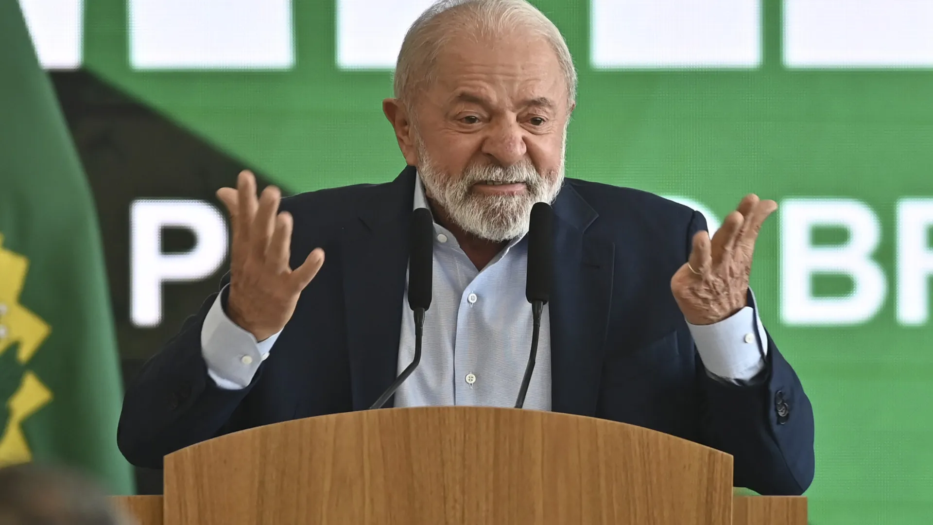 Lula se destaca em pesquisa da AtlasIntel/Bloomberg para 2026