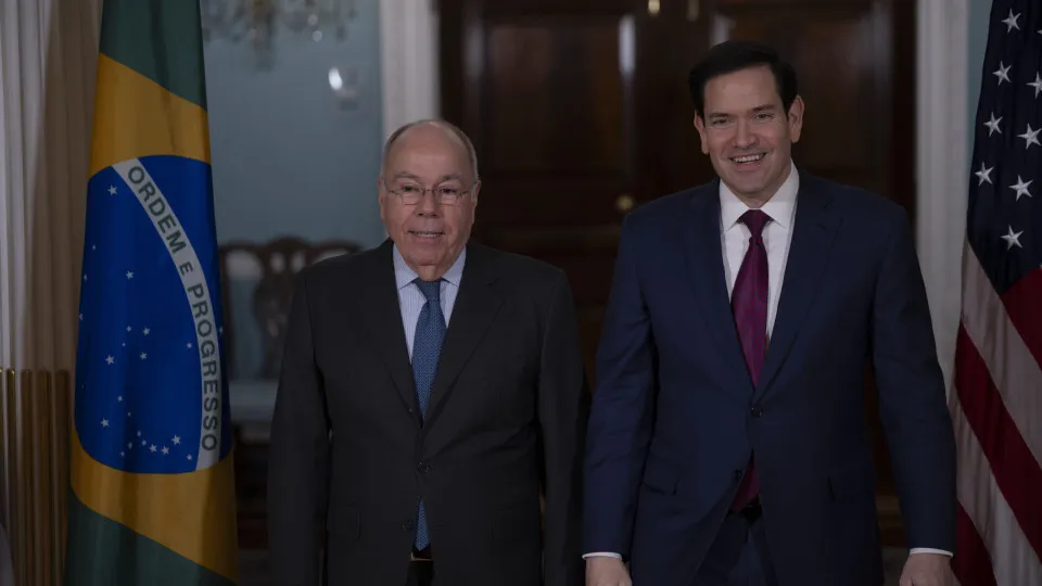 EUA prometem resposta em 30 dias sobre negociações comerciais com o Brasil