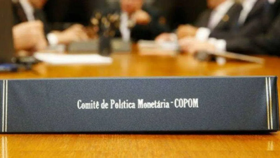 Copom se reúne hoje para decidir sobre a manutenção da Taxa Selic em 15% ao ano