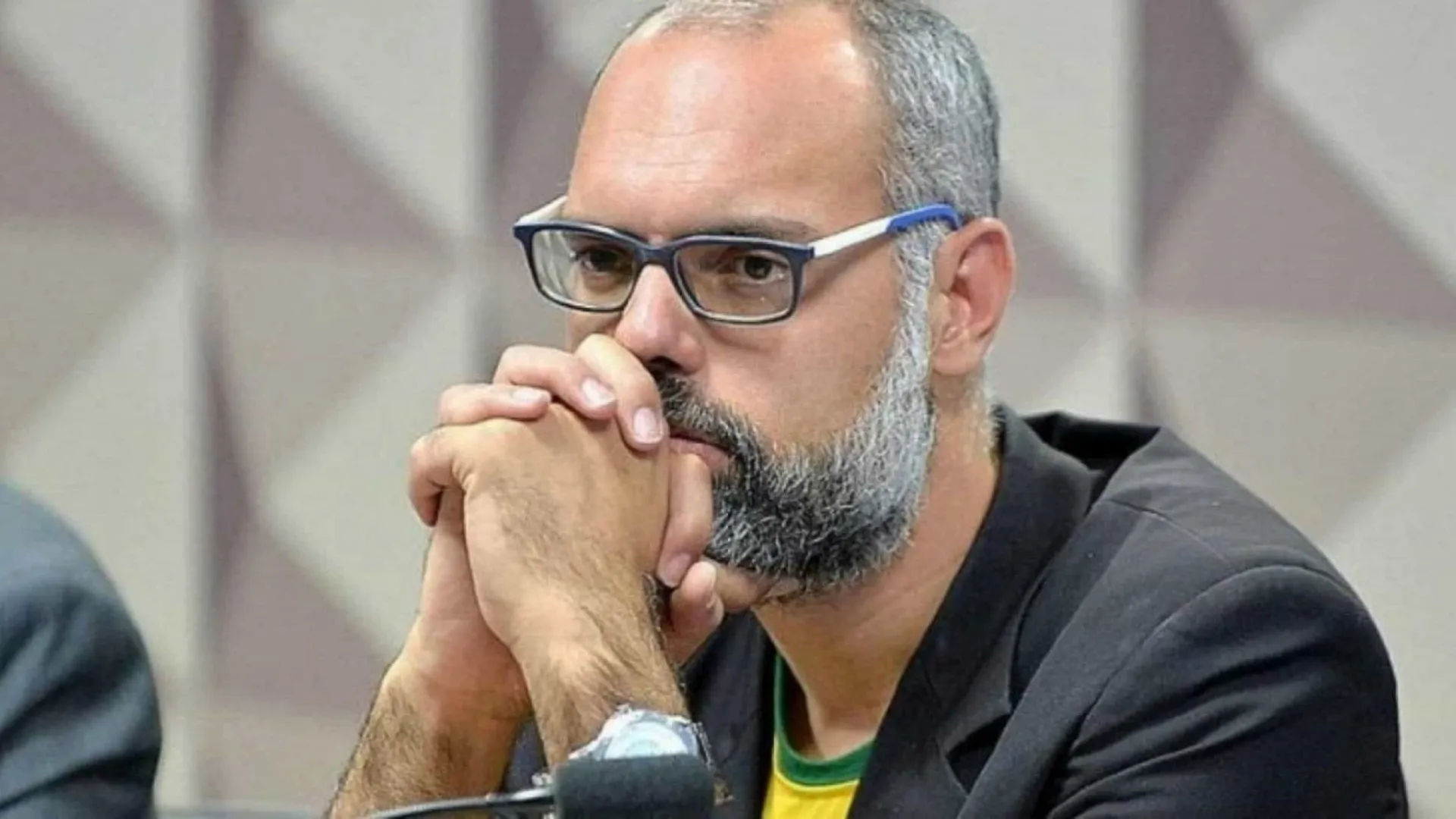 STJ confirma condenação de Allan dos Santos por calúnia relacionada ao 'Queermuseu'