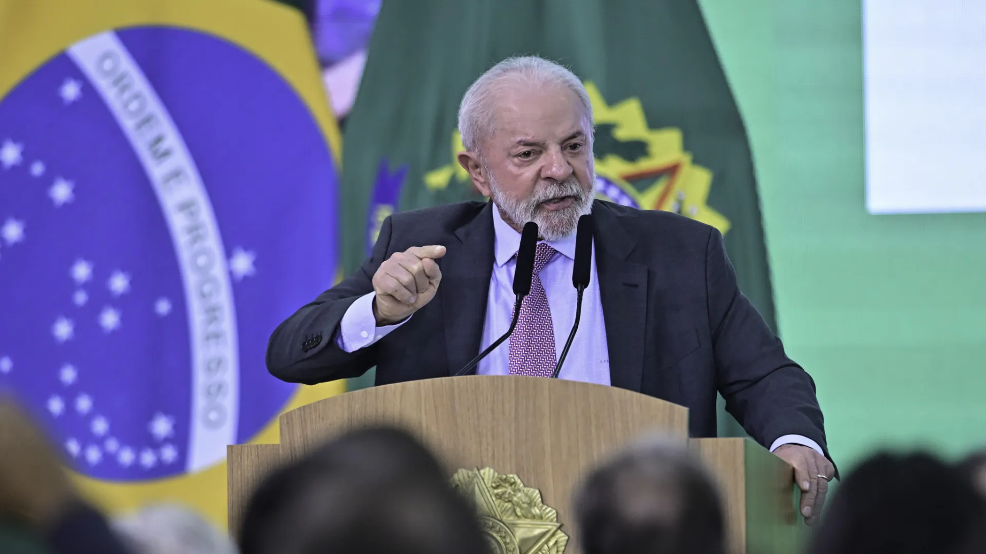 Lula alerta que intervenção na Venezuela pode causar catástrofe humanitária