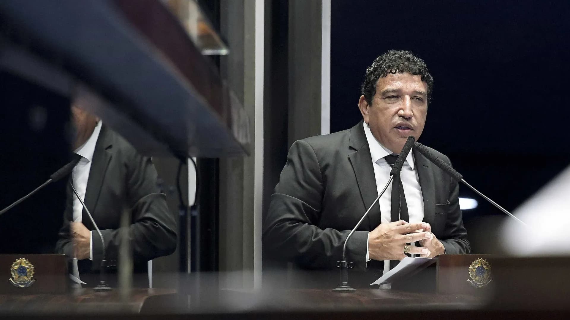 Magno Malta tenta visitar Bolsonaro, mas é barrado por falta de autorização do STF